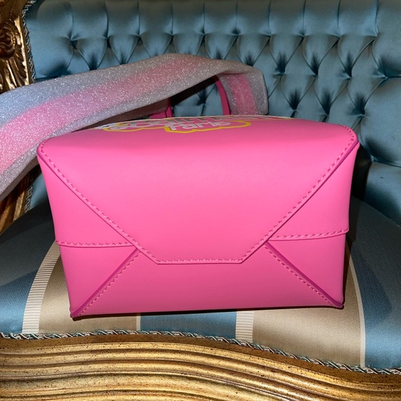 Balmain X Barbie bag. - Picture 5 of 10